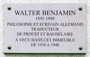 Walter_Benjamin_-_Plaque_commémorative_10_rue_Dombasle,_75015_Paris,_France